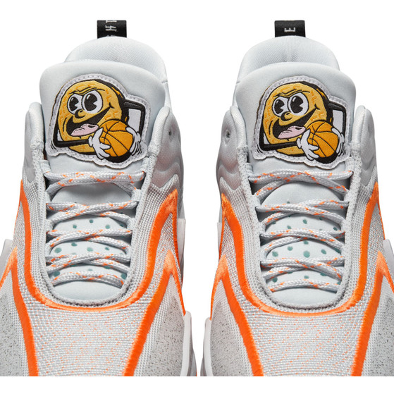 Nike Cosmic Unity 2