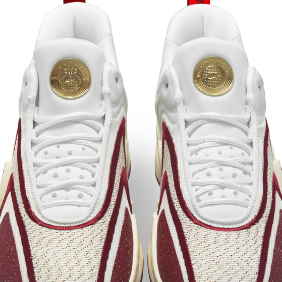 Nike Cosmic Unity 2