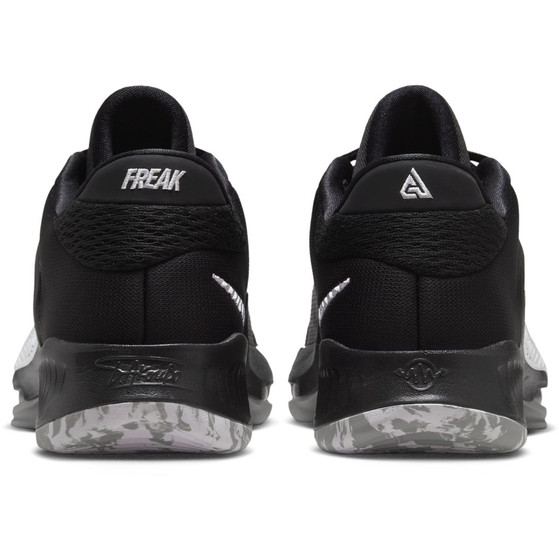 Nike Zoom Freak 4
