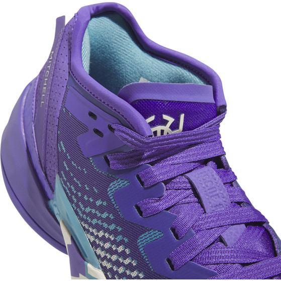 adidas D.O.N. Issue 4