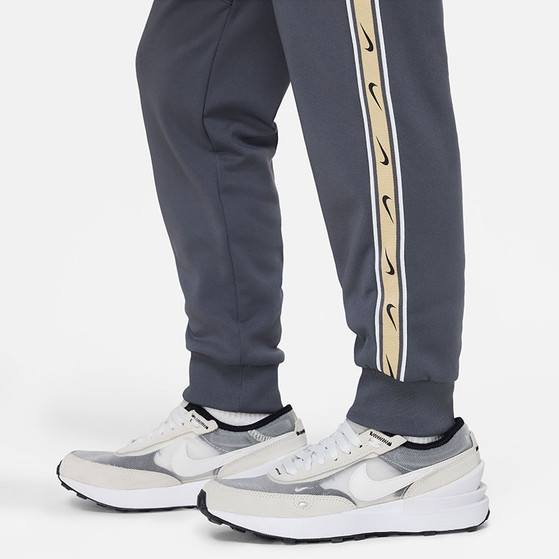 Nike Sportswear Repeat Tracksuit Barn
