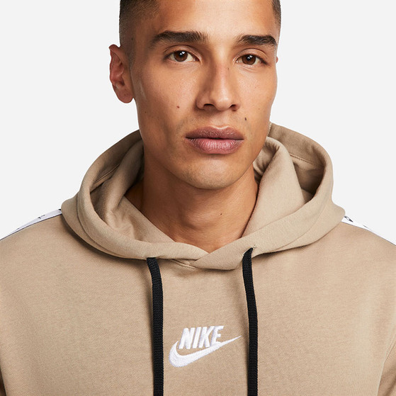 Nike essential hooded hotsell