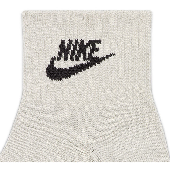 Nike Essential Crew 3-Pack Socks