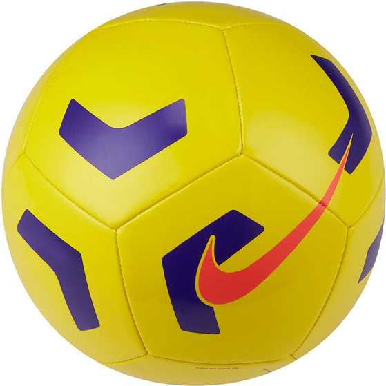 Nike Pitch Bal - Maat 5