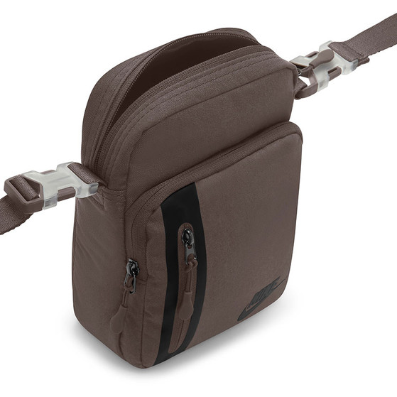 Nike Elemental Crossbody Bag