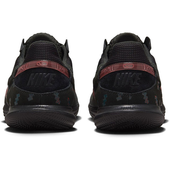 Nike Street Gato