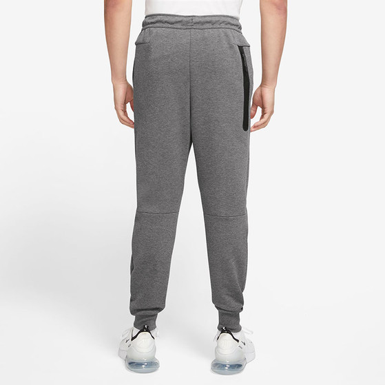 Nike Liverpool Tech Fleece Trainingspak