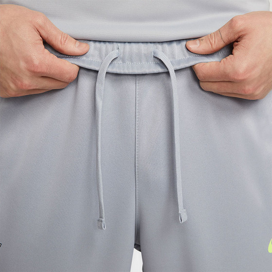 Nike Sportswear Repeat Tracksuit

