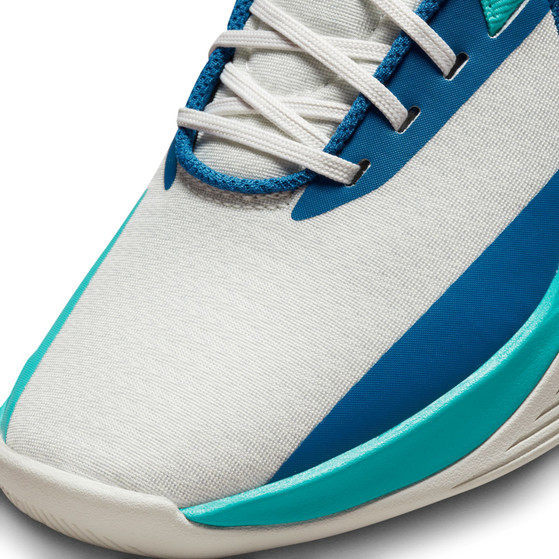 Nike Precision 6