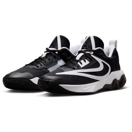 Nike Giannis Immortality 3