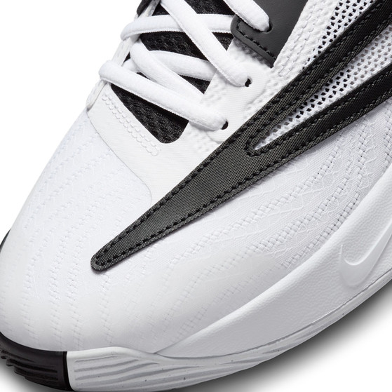 Nike Giannis Immortality 3