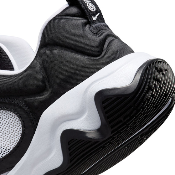 Nike Giannis Immortality 3