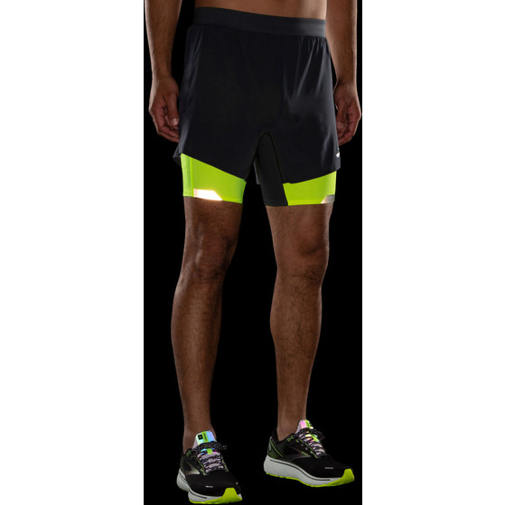 Brooks Run Visible 5" 2-in-1 Short Heren
