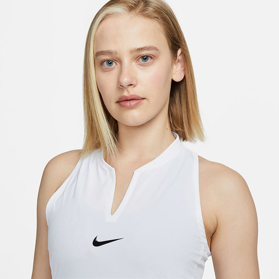 Nike Court Advantage Kleider + Short

