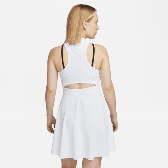 Nike Court Advantage Kleider + Short
