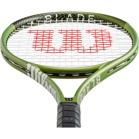 Wilson Blade Feel 100 + Tasche
