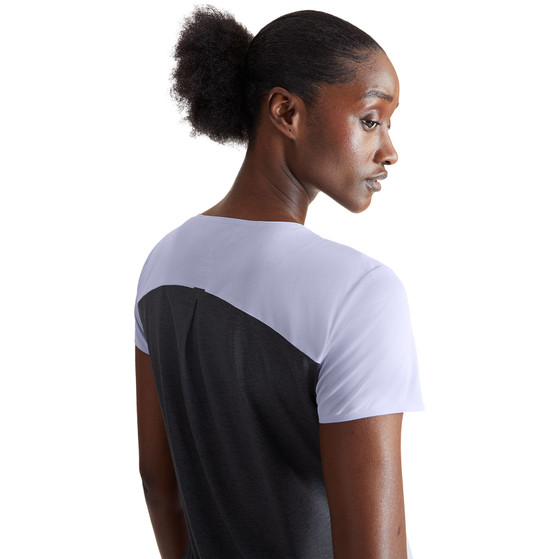 On Performance-T 2 Damen