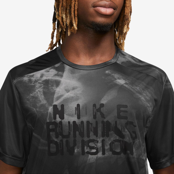 Nike Dri-FIT Run Div Rise 365 T-Shirt Herren