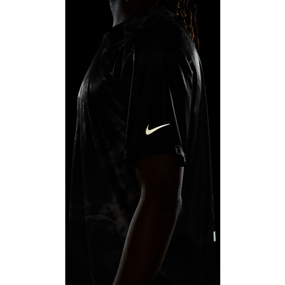 Nike Dri-FIT Run Div Rise 365 T-Shirt Herren