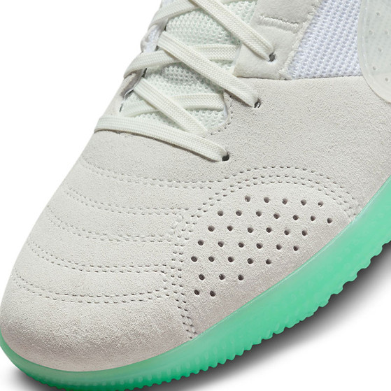 Nike Street Gato