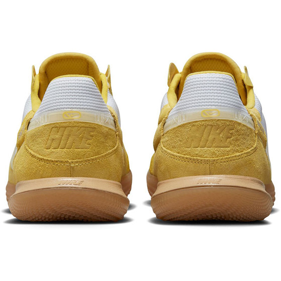 Nike Street Gato