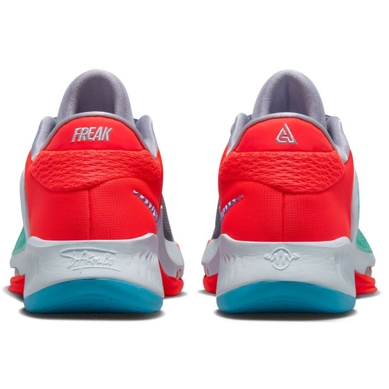 Nike Zoom Freak 4