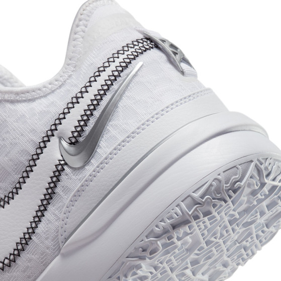 Nike Zoom LeBron Nxxt Gen
