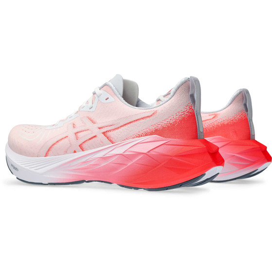 ASICS Novablast 4 Herren