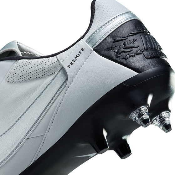 Nike Premier III SG-Pro Anti-Clog