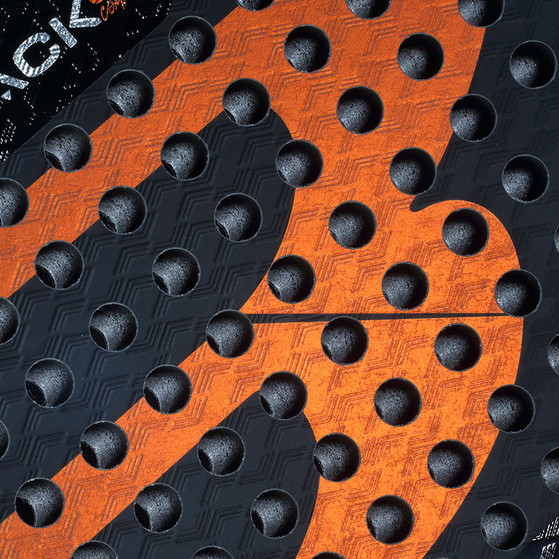 Bullpadel Hack 03 Comfort 24 + Tas