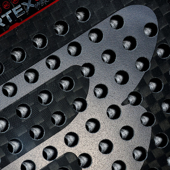 Bullpadel Vertex 04 Hybrid 24 + Tas