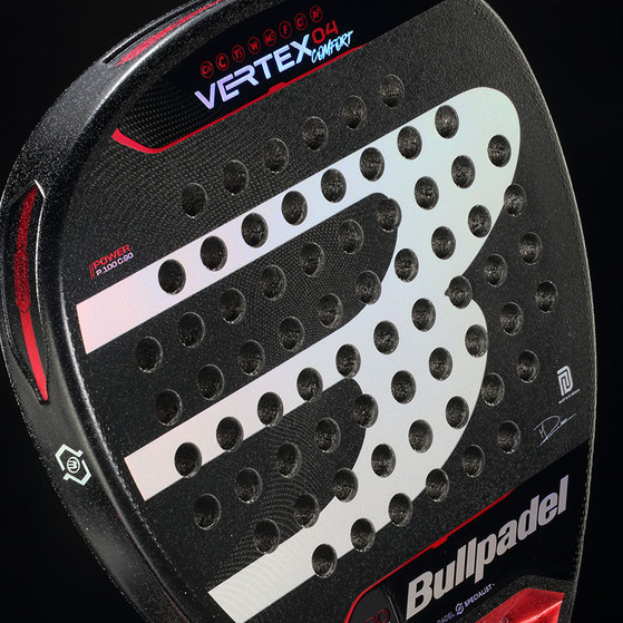 Bullpadel Vertex 04 Comfort 24 + Tas
