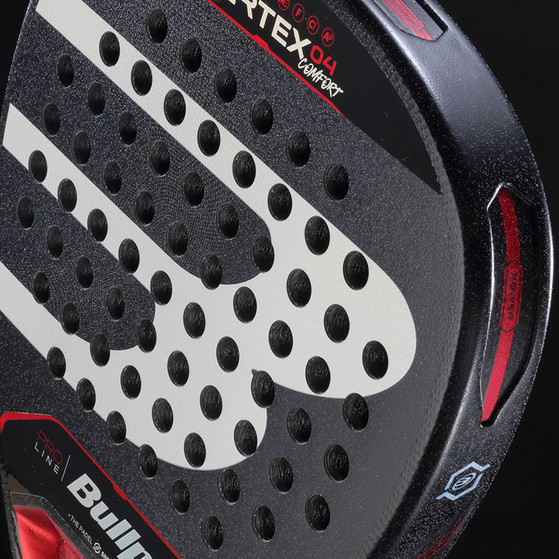 Bullpadel Vertex 04 Comfort 24 + Tas