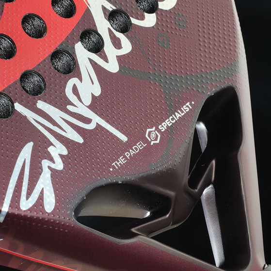 Bullpadel Ionic Power 24 + Tas