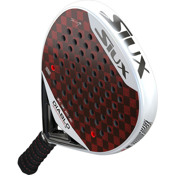 Siux Diablo Revolution III Sanyo Pro Tweedekans
