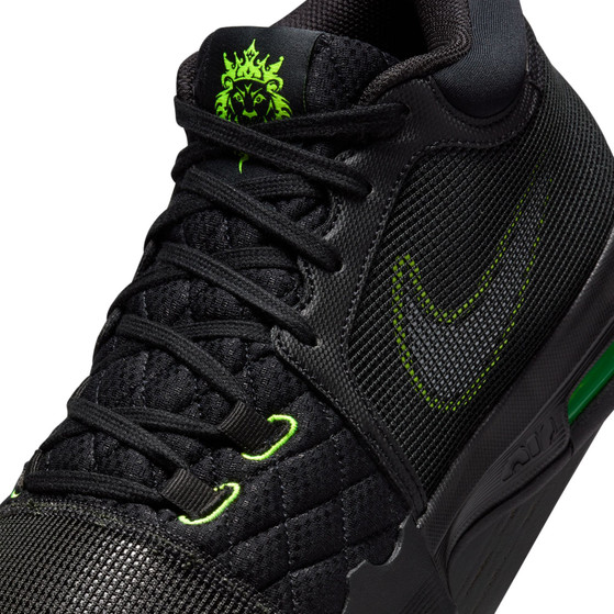 Nike LeBron Witness VIII