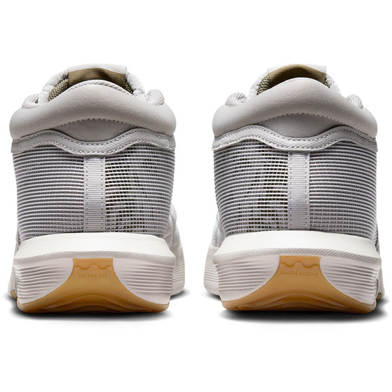 Nike LeBron Witness VIII
