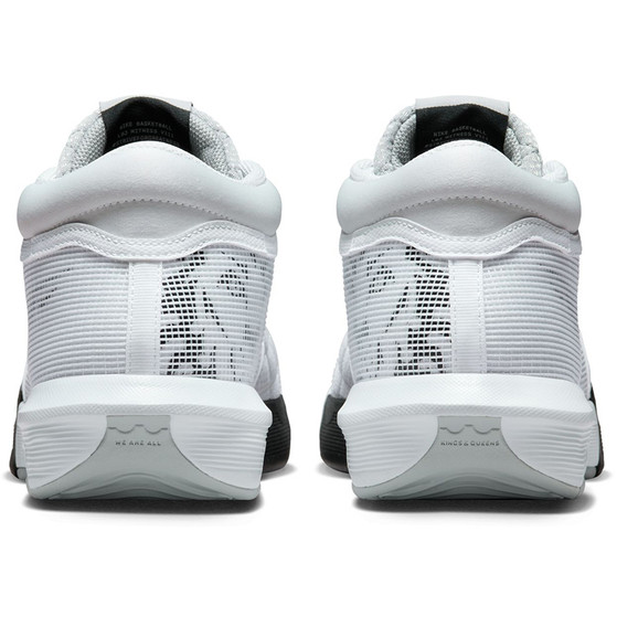 Nike LeBron Witness VIII