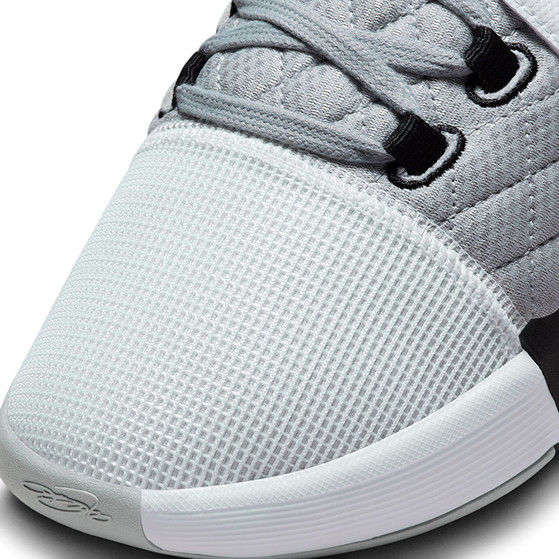 Nike LeBron Witness VIII