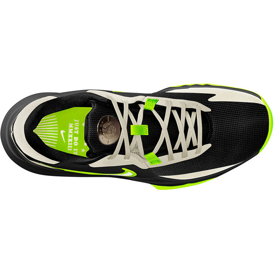 Nike Precision 6