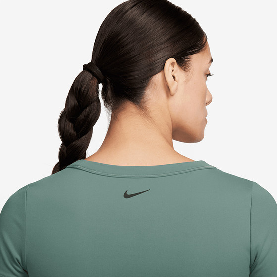 Nike One Fitted Tee
