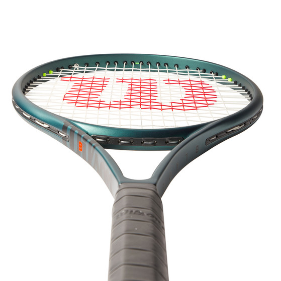 Wilson Blade 100UL V9.0