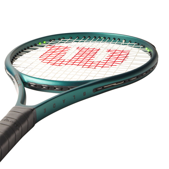 Wilson Blade 26 V9.0 Junior