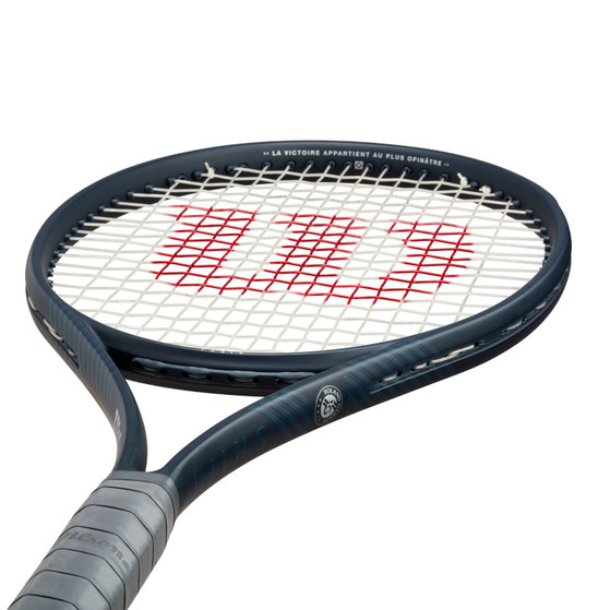 Wilson Shift 99 V1.0 Roland Garros 2024