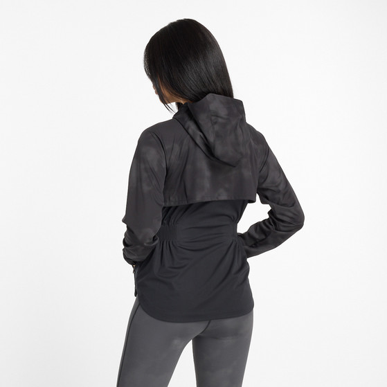 New Balance Reflective Woven Jacket Damen