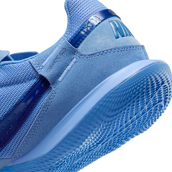 Nike Street Gato