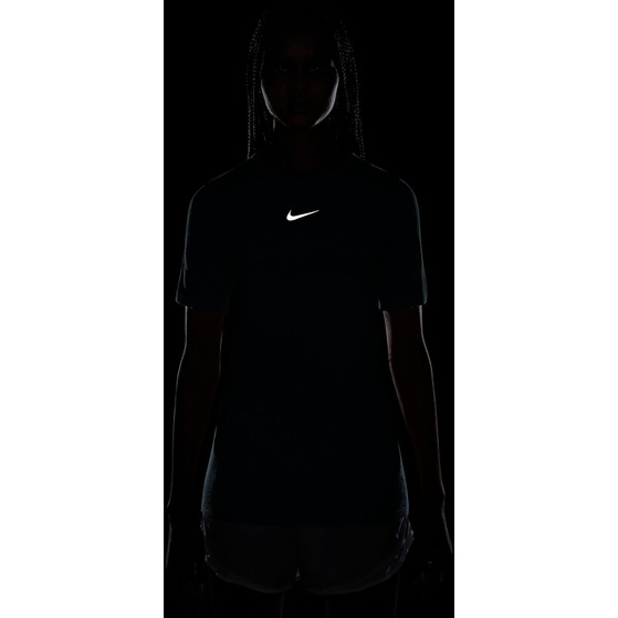 Nike Dri-FIT Wool ShortSleeve T-shirt Dames
