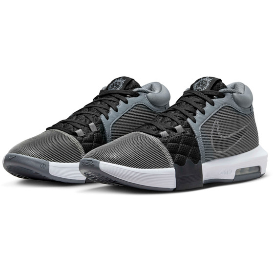 Nike LeBron Witness VIII