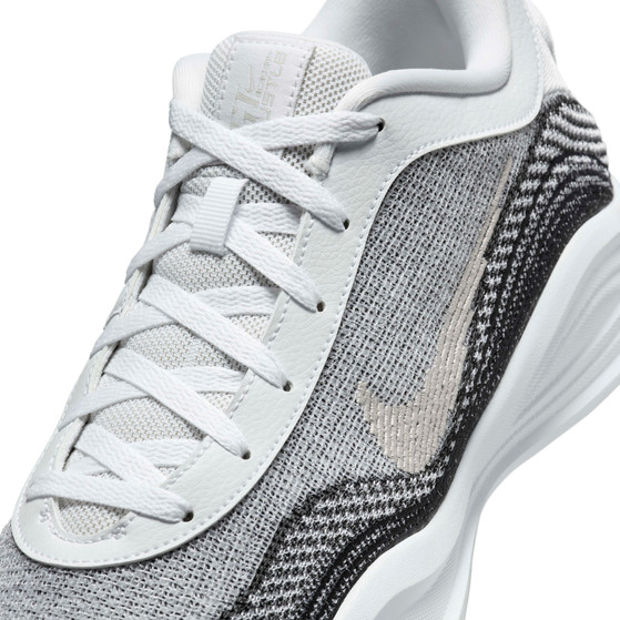 Nike G.T. Hustle Academy