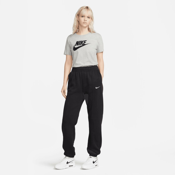 Nike Sportswear Logo Tee